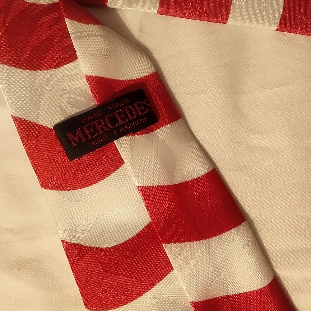 Mercedes High Fashion American Flag Tie - Picture 3 of 5